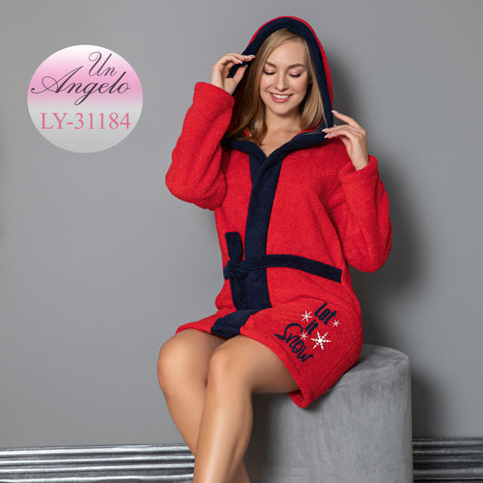 Дамски мек и пухкав халат с качулка в червен цвят 31184