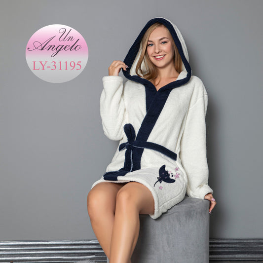 Дамски мек и пухкав халат с качулка 31195