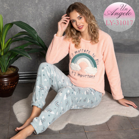 Дамска пухена пижама с дълъг ръкав 31017