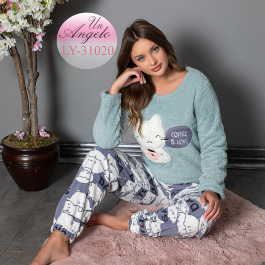 Дамска пухена пижама с дълъг ръкав 31020