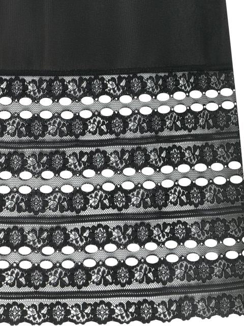 Подплата с красиви дантелени елементи NATURANA 3609