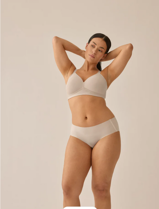 Фини лазерно рязани бикини NATURANA 4007