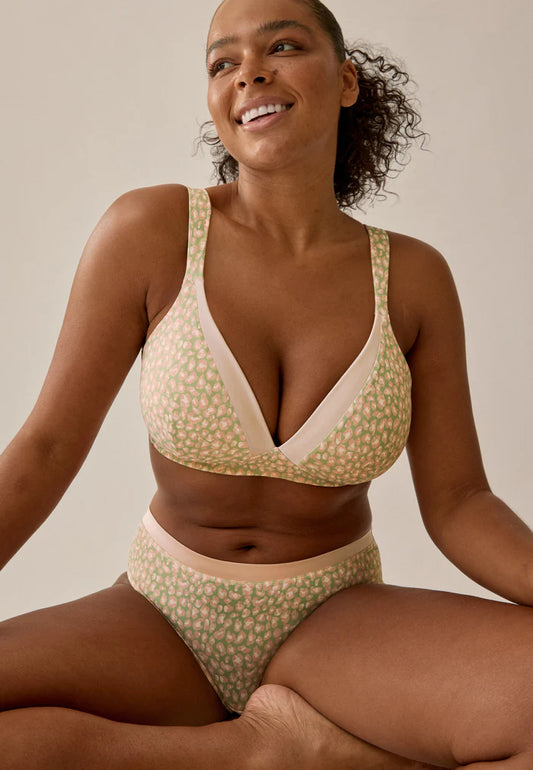 Сутиен с оформени чаши без банели NATURANA 5119 - Резида