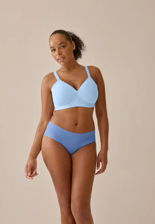 Лазерно изрязан сутиен с оформени чаши без банели Naturana 5232 – Синьо