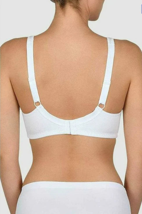 Еластичен сутиен с меки чаши без банели NATURANA 5046 - бяло