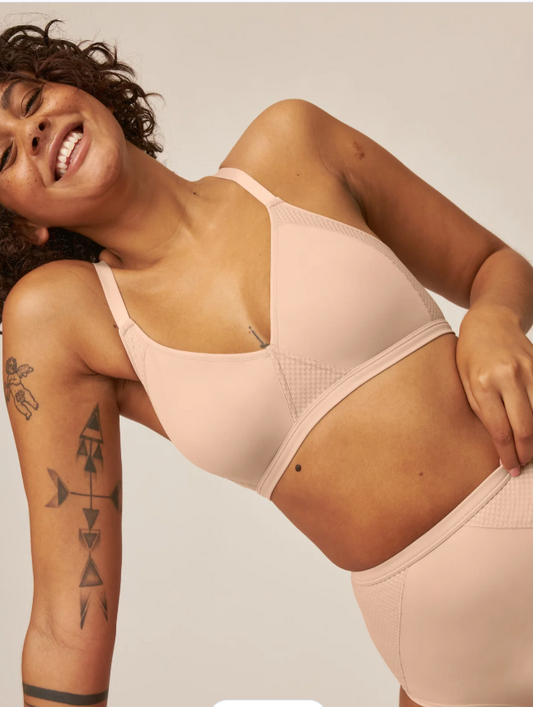 Сутиен с меки чаши без банели NATURANA 5679