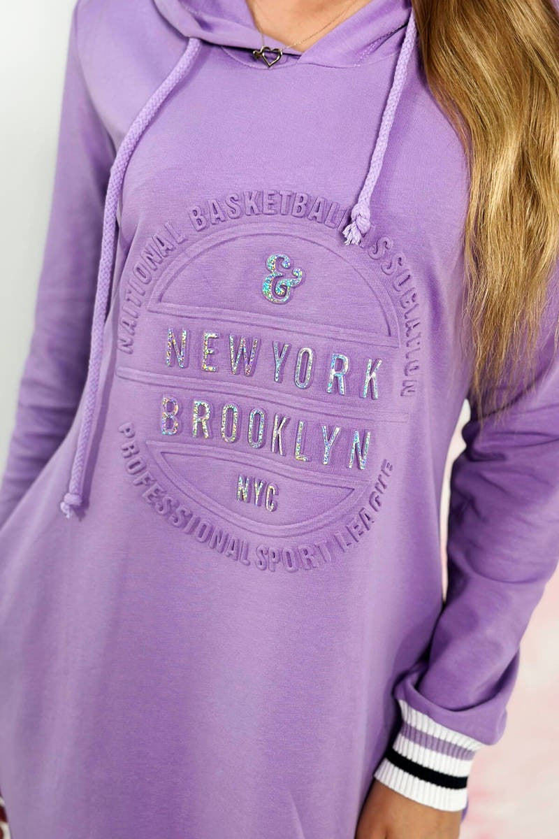 Рокля с качулка и щампа Brooklyn 62095