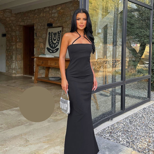 Елегантна дълга черна рокля EO-8065