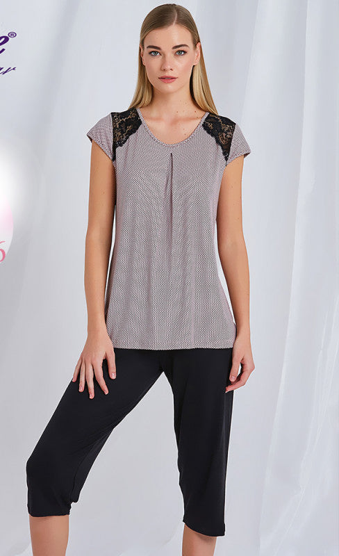 Дамска пижама с къс ръкав и 7/8 панталон в голяма номерация 98056