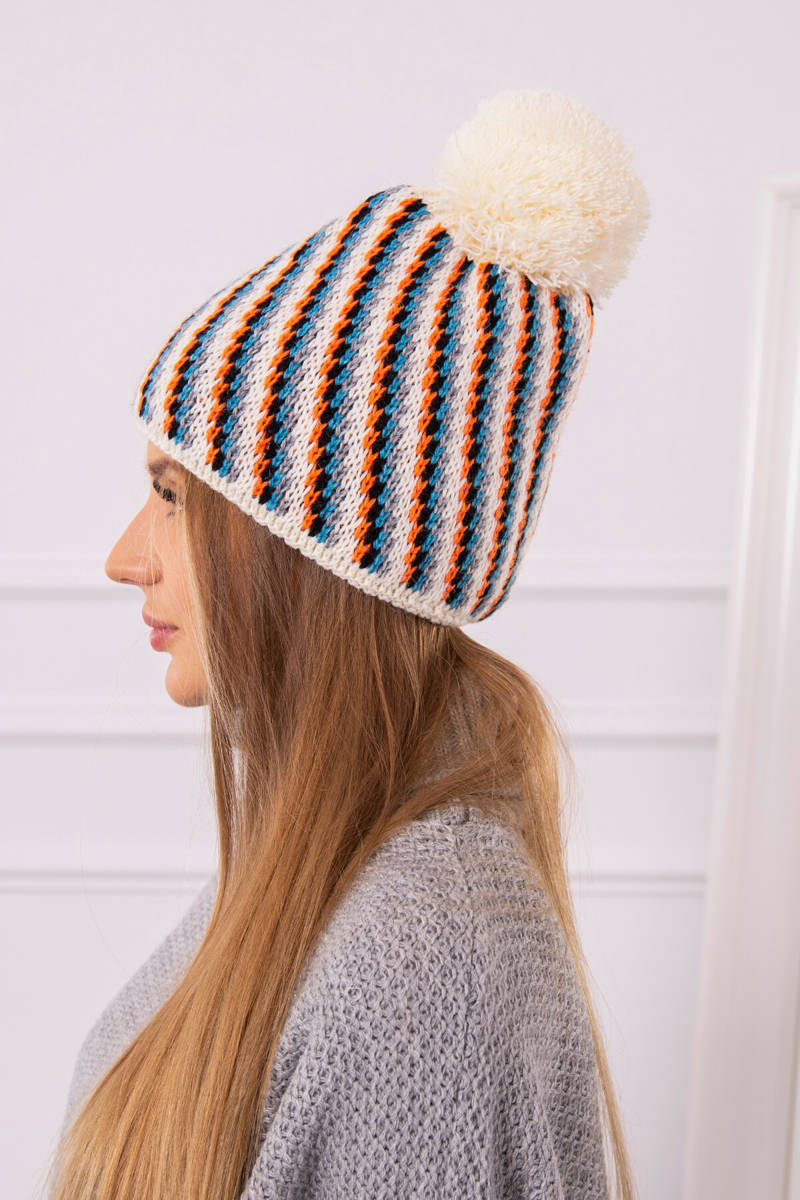 Дамска шапка Hanna K328