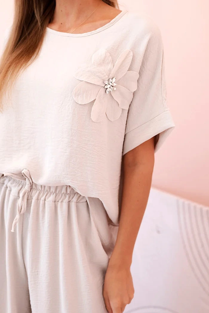 Дамски комплект от вискоза с декоративно цвете и широк панталон ART0109