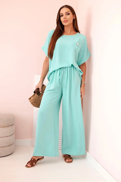 Дамски комплект от вискоза с декоративно цвете и широк панталон ART0109