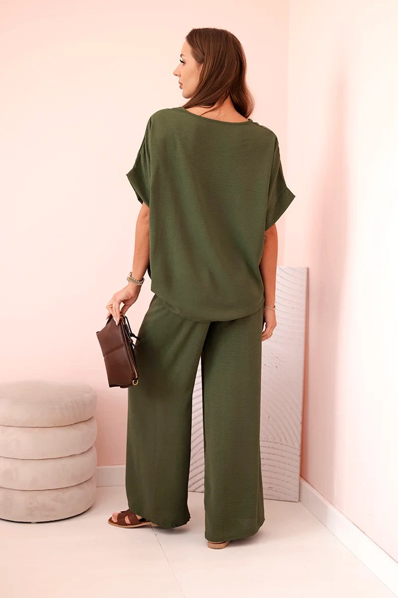 Дамски комплект от вискоза с декоративно цвете и широк панталон ART0109