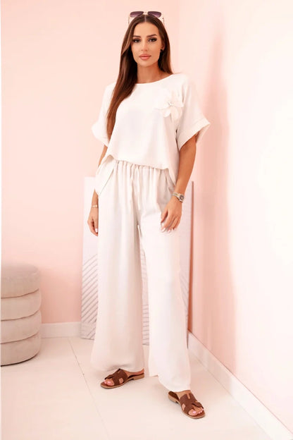 Дамски комплект от вискоза с декоративно цвете и широк панталон ART0109