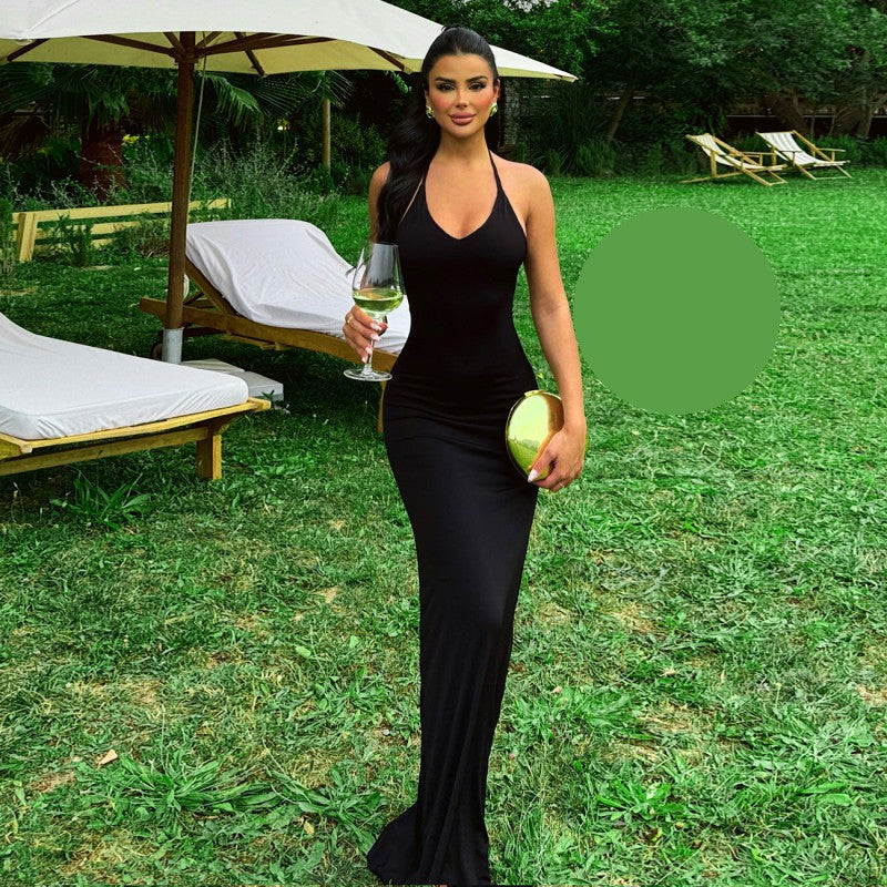 Вечерна черна рокля с гол гръб EO-0987