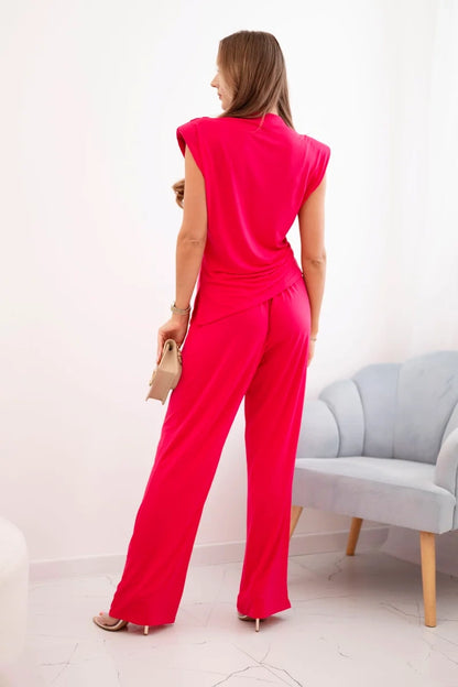 Елегантен дамски комплект с широки панталони и блуза с волани ART10064