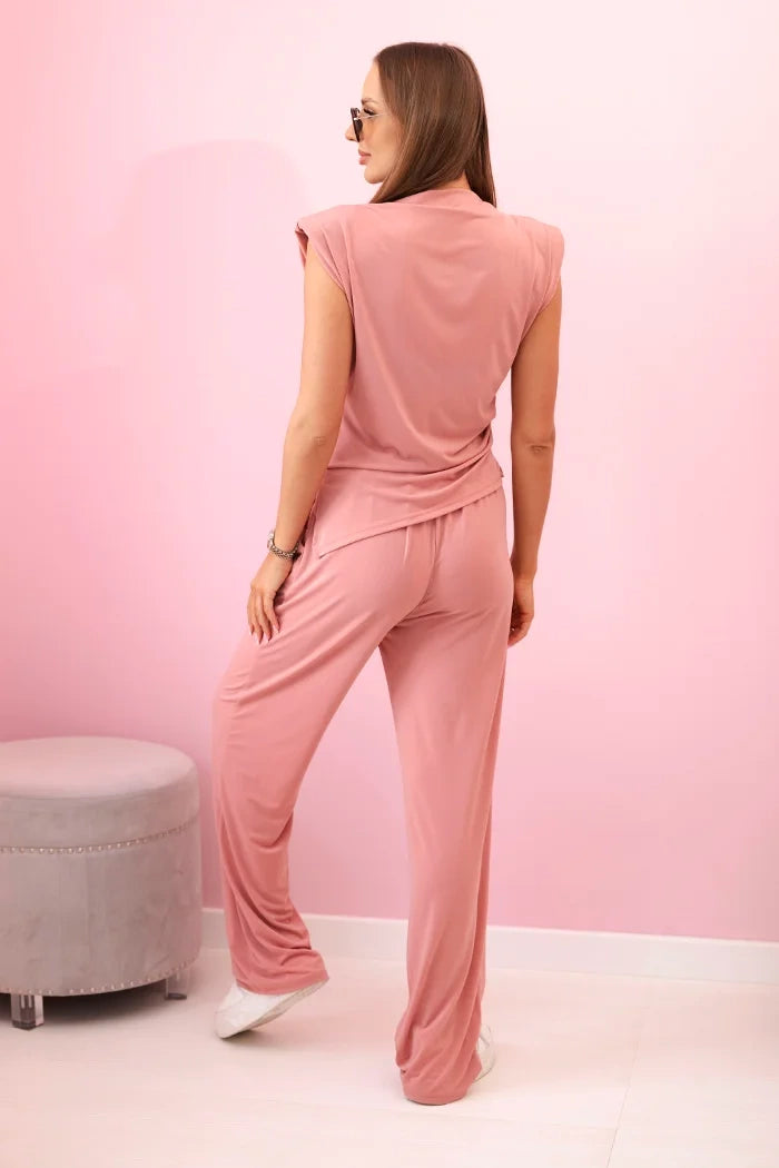 Елегантен дамски комплект с широки панталони и блуза с волани ART10064