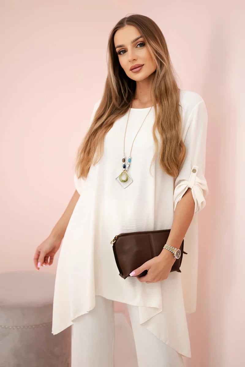 Комплект от блуза с панталон и висулка 1025A