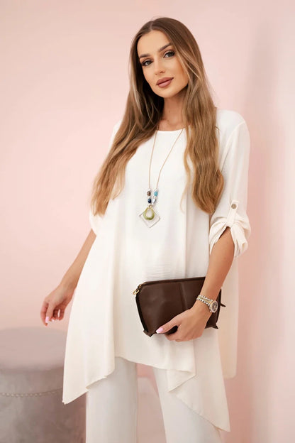 Комплект от блуза с панталон и висулка 1025A