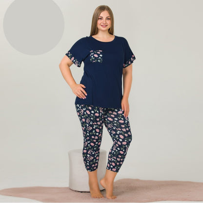 Стилна дамска пижама с цветен десен в MAXI размери LY-10642