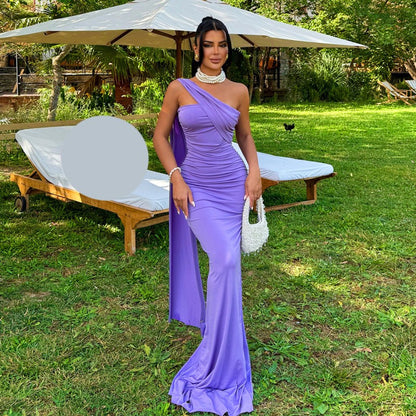 Дълга рокля с голи рамене и цепка EO-1181