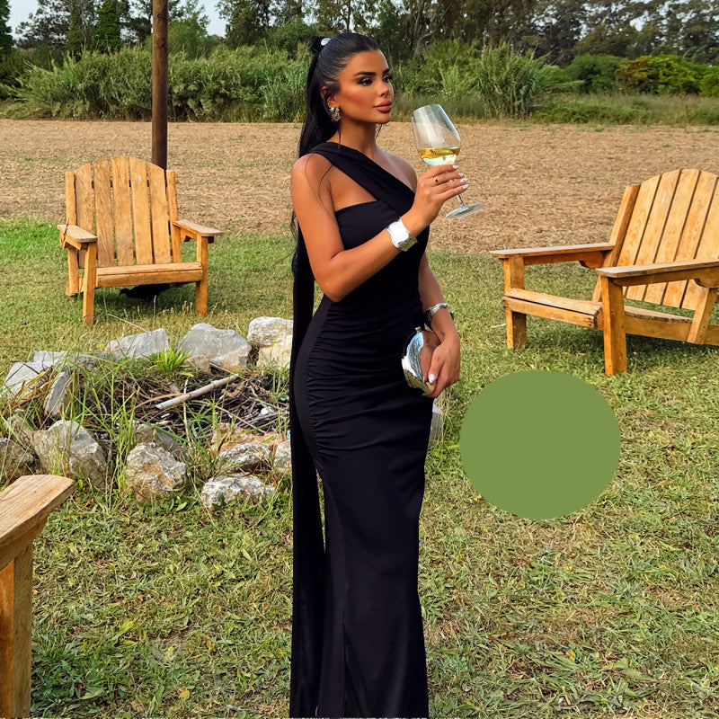 Дълга рокля с голи рамене и цепка EO-1181