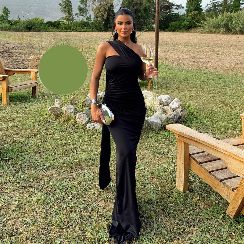 Дълга рокля с голи рамене и цепка EO-1181