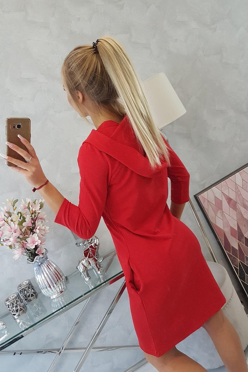 Рокля с качулка и джобове