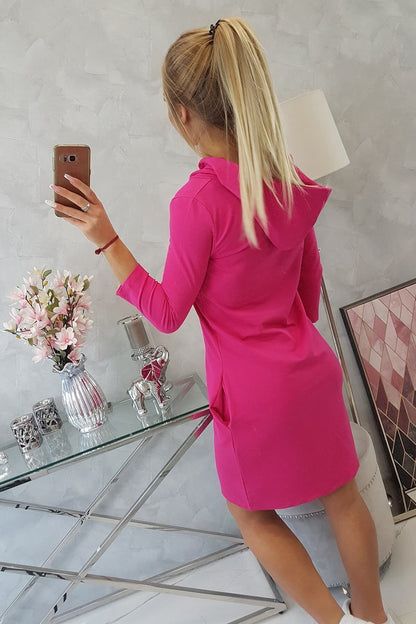 Рокля с качулка и джобове