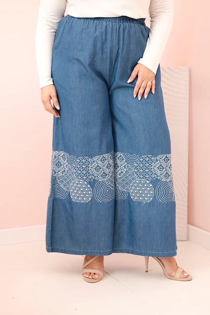 Дамски панталон Plus Size с широки крачоли 1870