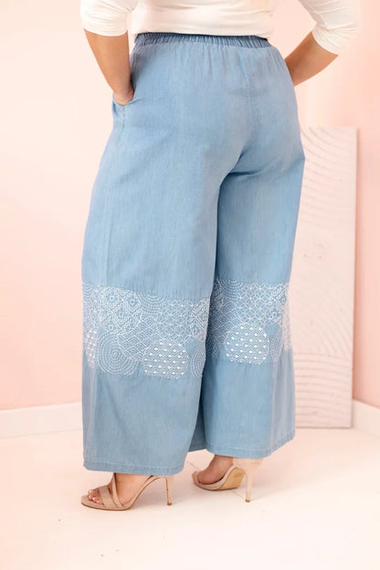 Дамски панталон Plus Size с широки крачоли 1870