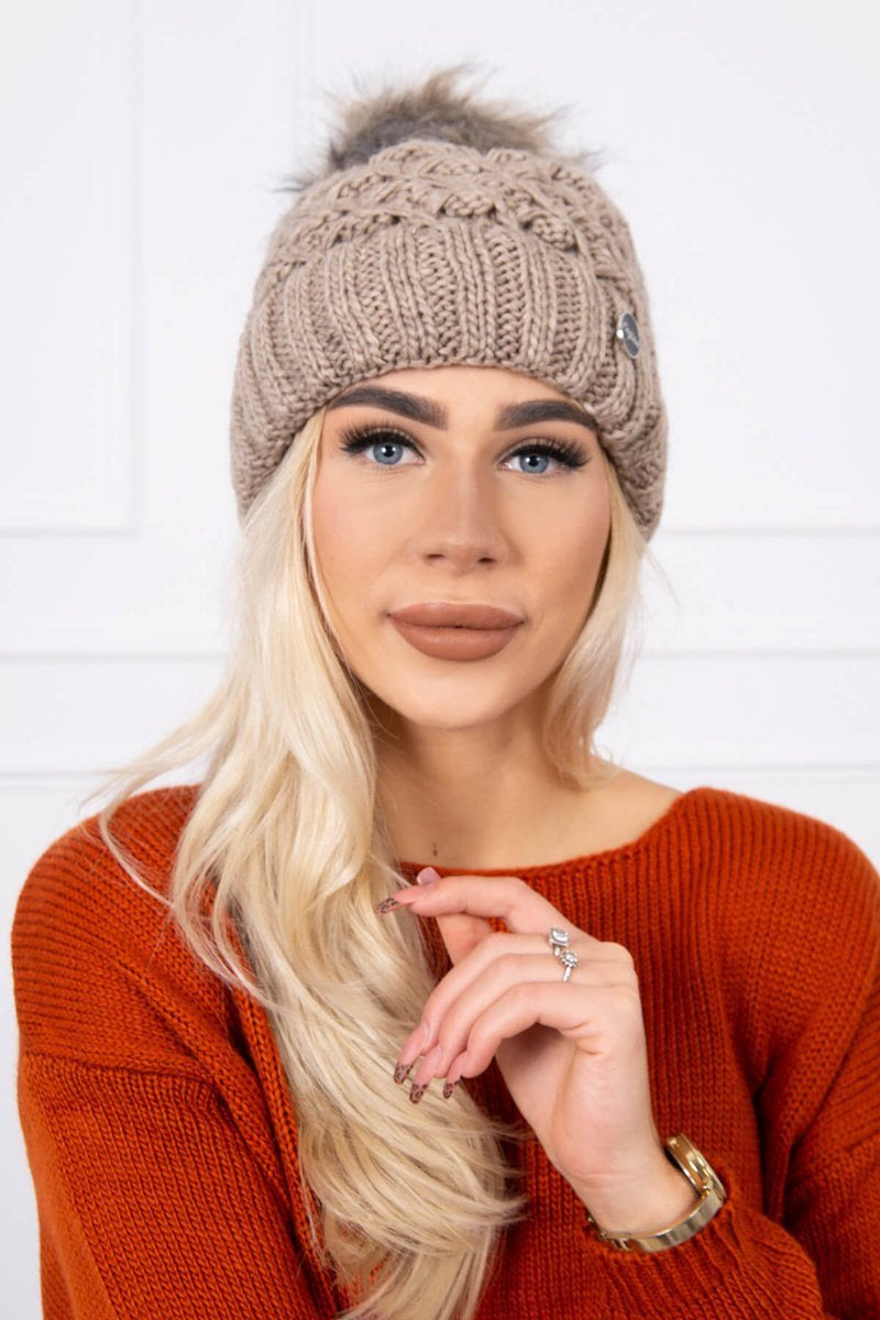 Зимна шапка с помпон и fleece подплата