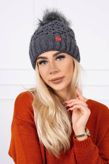 Зимна шапка с помпон и fleece подплата