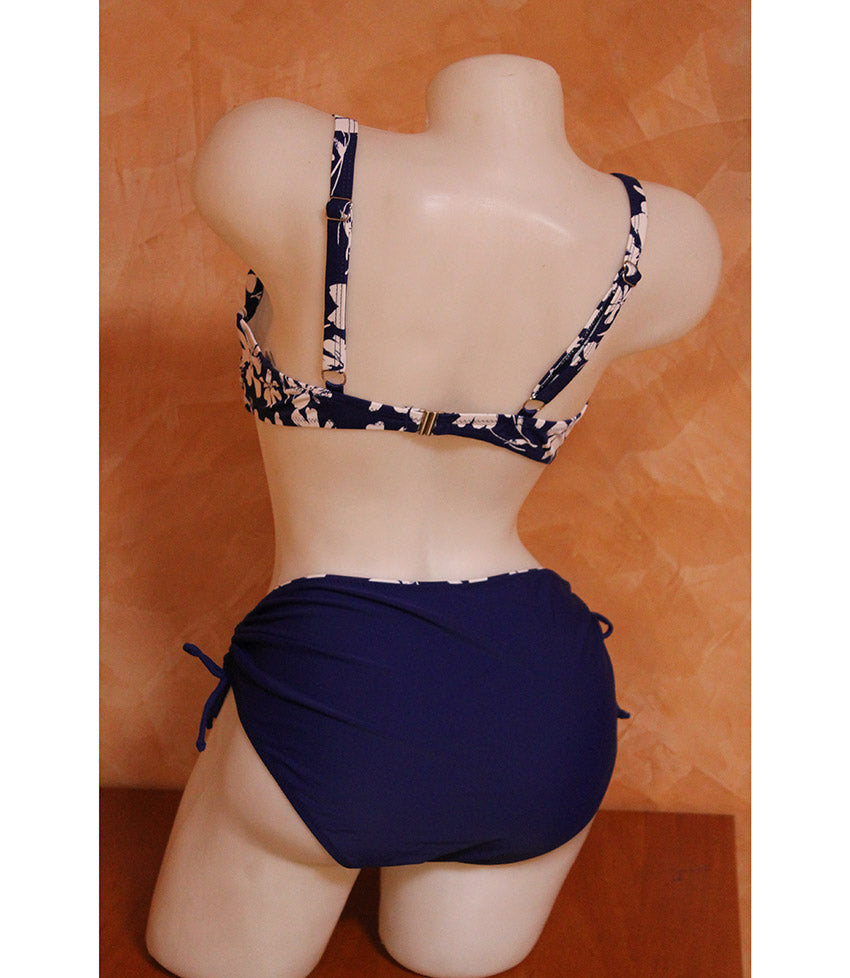 Дамски бански от две части с оформени чаши 1924