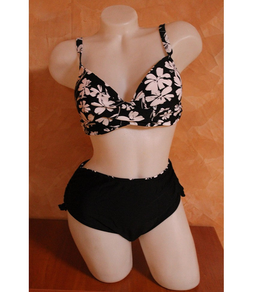 Дамски бански от две части с оформени чаши 1924