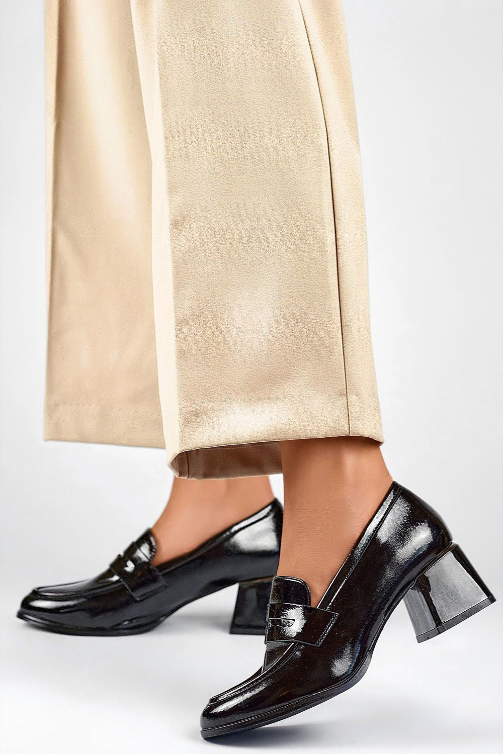 Лачени обувки на висок ток PRIMO 200260