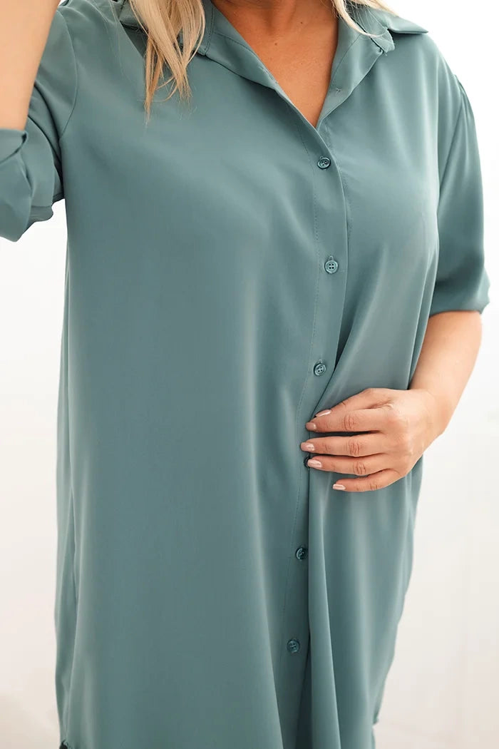 Дамска рокля-риза с големи размери, удължен гръб и навити ръкави 22356