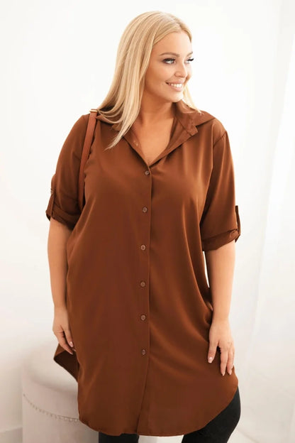 Дамска рокля-риза с големи размери, удължен гръб и навити ръкави 22356