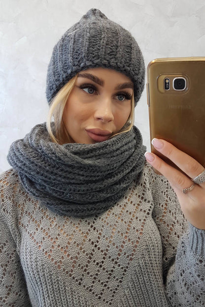 Комплект с шапка и яка с дебели ребра