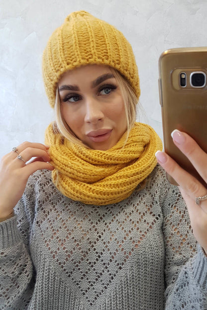 Комплект с шапка и яка с дебели ребра