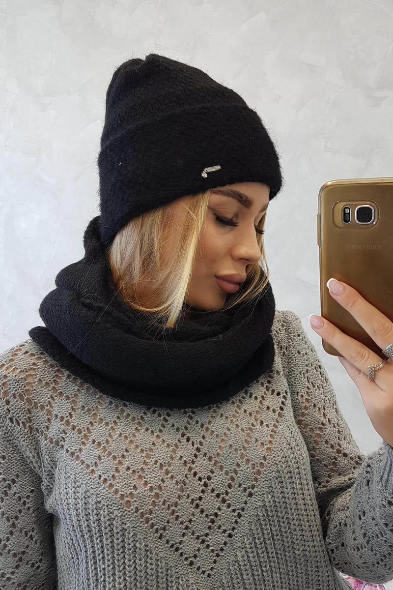 Комплект шапка и яка от мохер