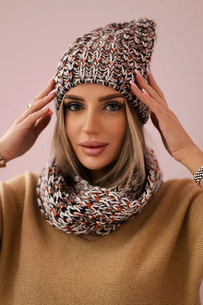 Комплект с шапка и яка от полиестер
