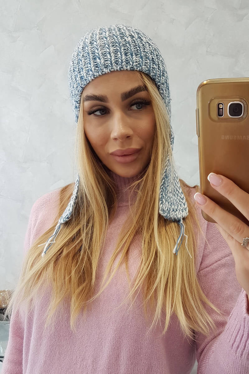 Дълга зимна шапка с уши