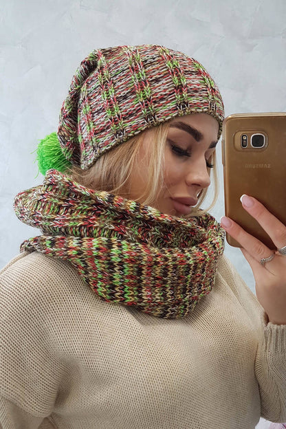 Комплект с шапка и яка от полар