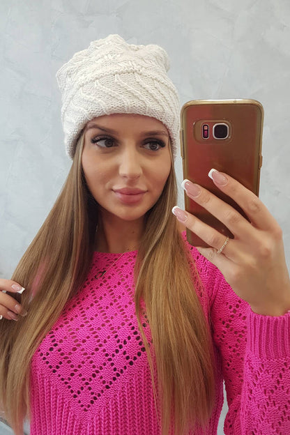 Зимна шапка с класическа шарка