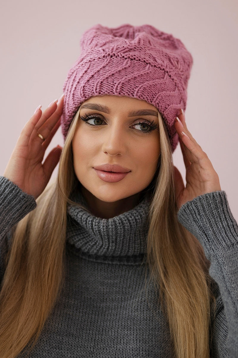 Зимна шапка с класическа шарка