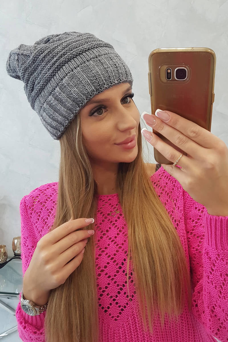 Зимна шапка с класическа шарка