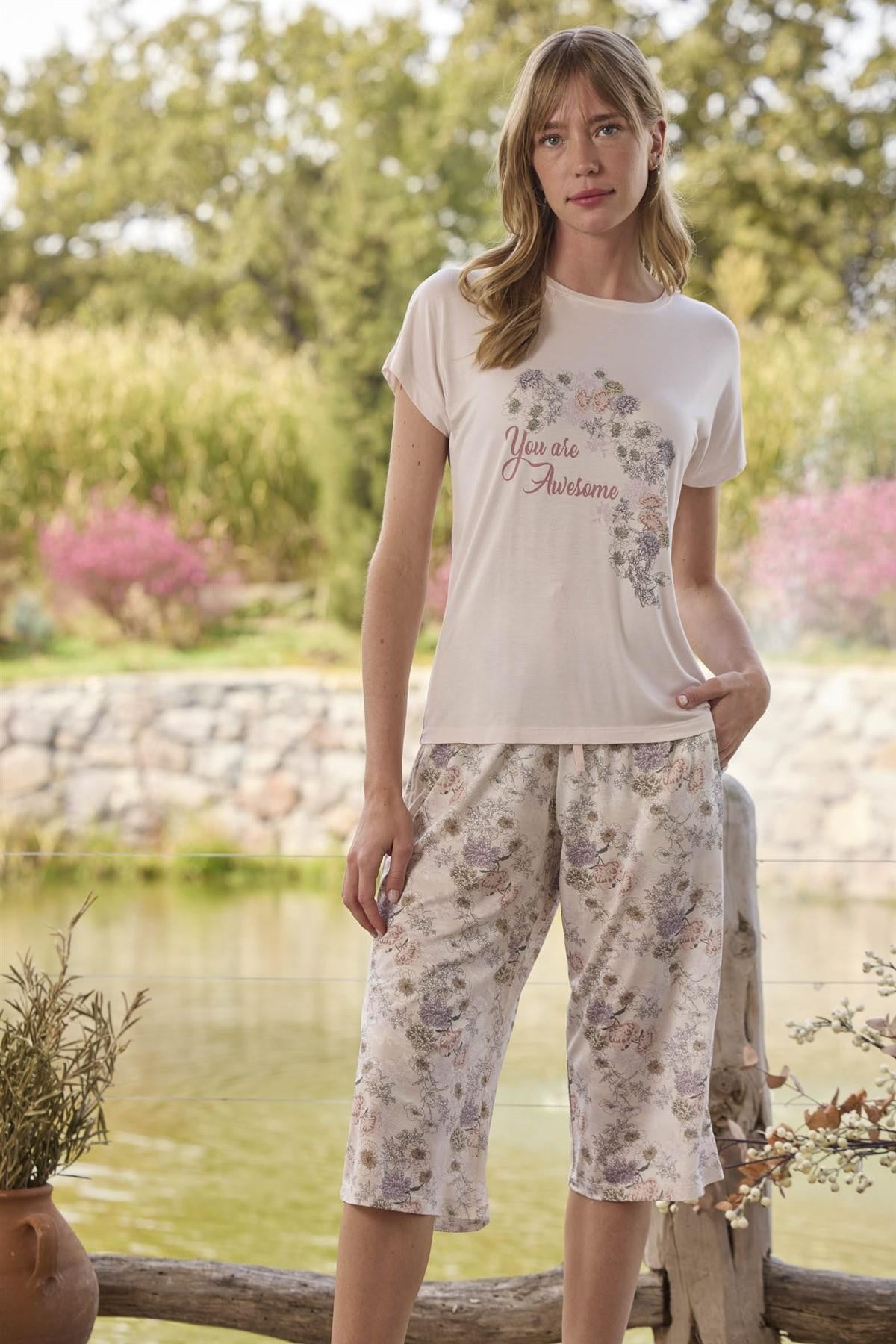 Дамска пижама с къс ръкав от вискоза 24075