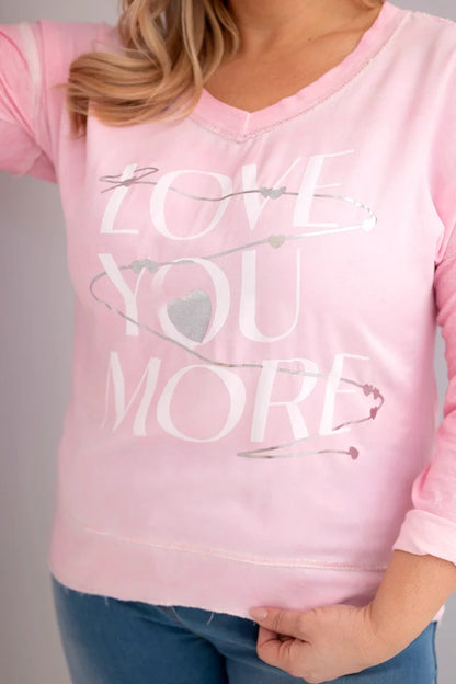 Дамска блуза с надпис Love You More и V-образно деколте