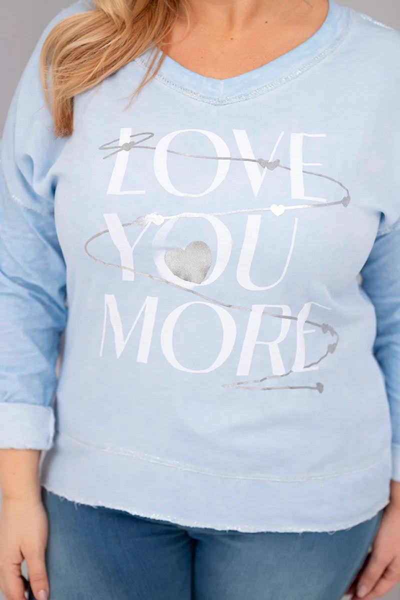 Дамска блуза с надпис Love You More и V-образно деколте